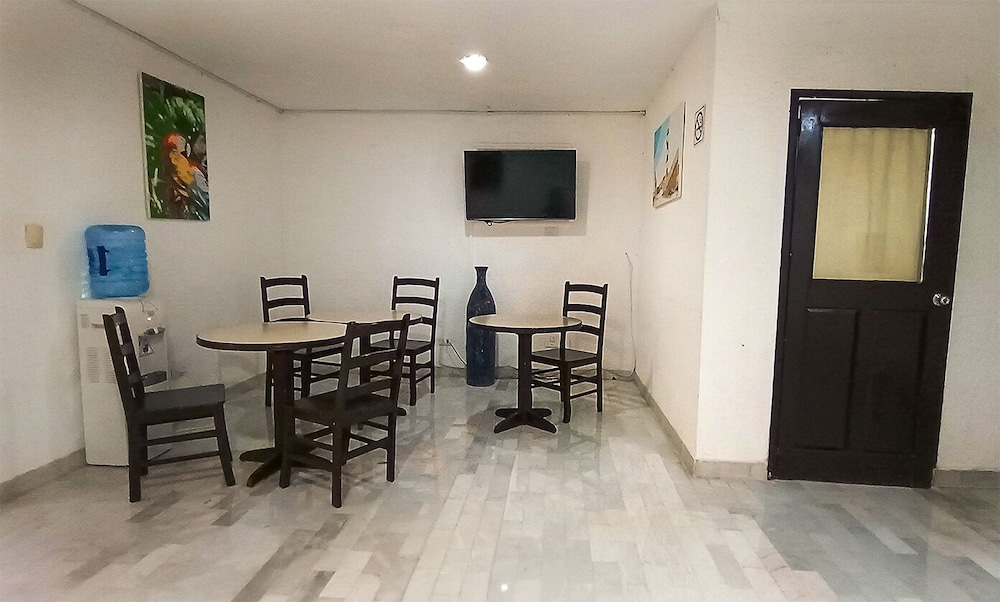 Hotel Imperial Laguna Faranda — Restaurant & bars in Cancun, Quintana Roo