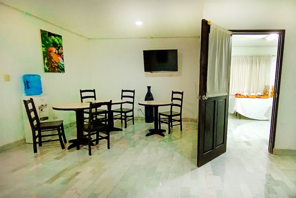 Hotel Imperial Laguna Faranda — Restaurant & bars in Cancun, Quintana Roo