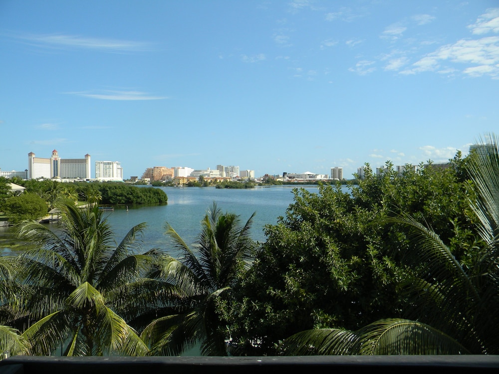 Hotel Imperial Laguna Faranda — Hotel rooms in Cancun, Quintana Roo