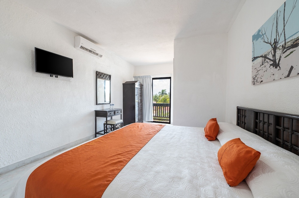 Hotel Imperial Laguna Faranda — Hotel rooms in Cancun, Quintana Roo