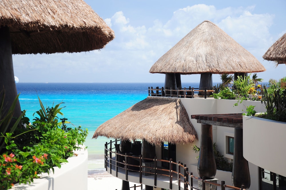 El Taj Oceanfront & Beachside Condo Hotel — Beach in Playa del Carmen, Quintana Roo