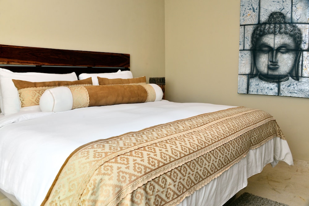El Taj Oceanfront & Beachside Condo Hotel — Hotel rooms in Playa del Carmen, Quintana Roo