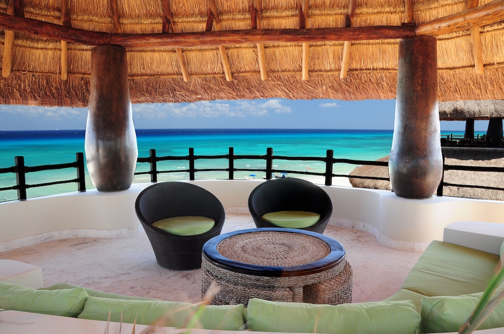El Taj Oceanfront & Beachside Condo Hotel — Beach in Playa del Carmen, Quintana Roo