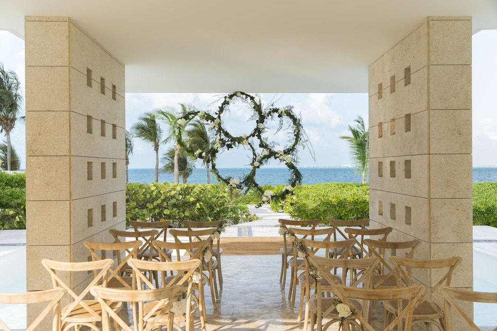 Excellence Playa Mujeres - Adults Only All Inclusive — Hotel building in Playa Mujeres, Quintana Roo