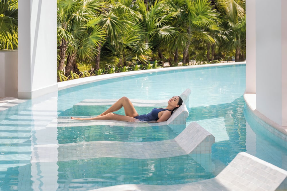 Excellence Playa Mujeres - Adults Only All Inclusive — Swimming pool in Playa Mujeres, Quintana Roo