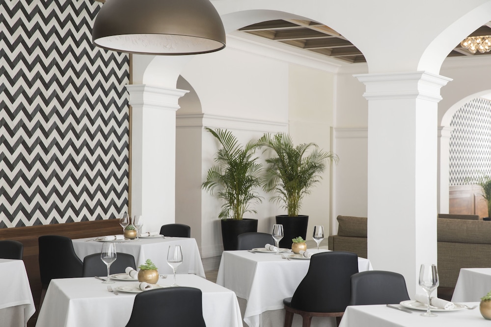 Excellence Playa Mujeres - Adults Only All Inclusive — Restaurant & bars in Playa Mujeres, Quintana Roo