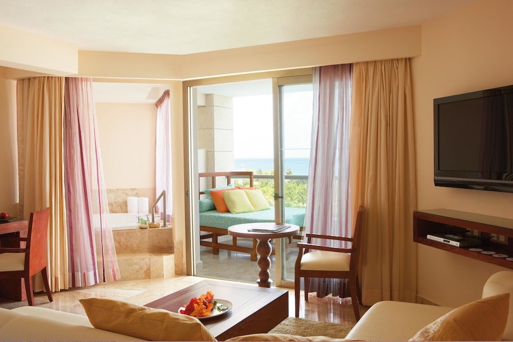 Excellence Playa Mujeres - Adults Only All Inclusive — Hotel rooms in Playa Mujeres, Quintana Roo