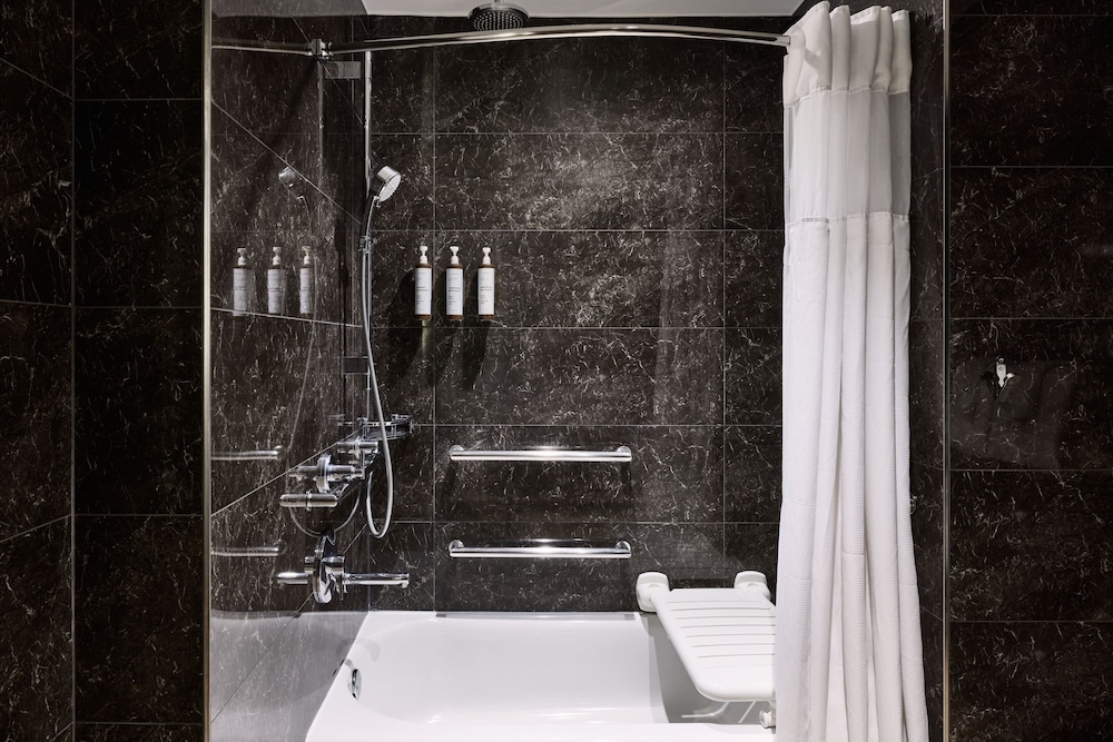 AC Hotel by Marriott New Orleans French Quarter — Hotel rooms in New Orleans, Louisiana