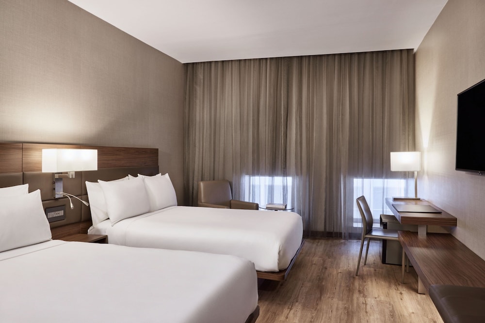 AC Hotel by Marriott New Orleans French Quarter — Hotel rooms in New Orleans, Louisiana
