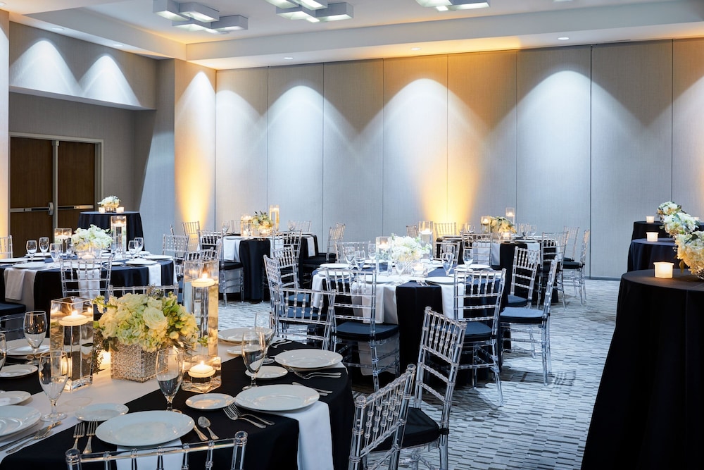 AC Hotel by Marriott New Orleans French Quarter — Restaurant & bars in New Orleans, Louisiana