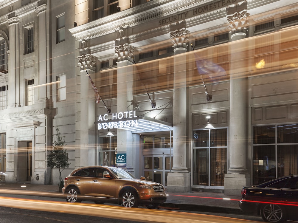 AC Hotel by Marriott New Orleans French Quarter — Hotel building in New Orleans, Louisiana