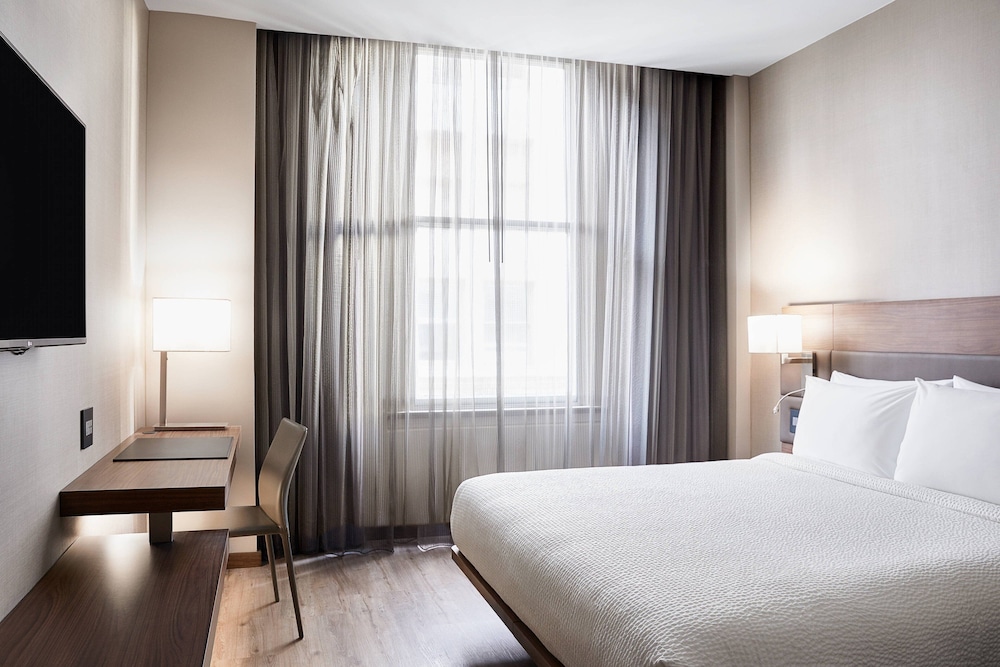 AC Hotel by Marriott New Orleans French Quarter — Hotel rooms in New Orleans, Louisiana