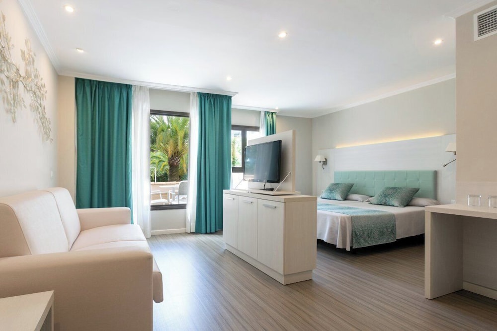 Ona Palmira Paguera — Hotel rooms in Peguera, Balearic Islands