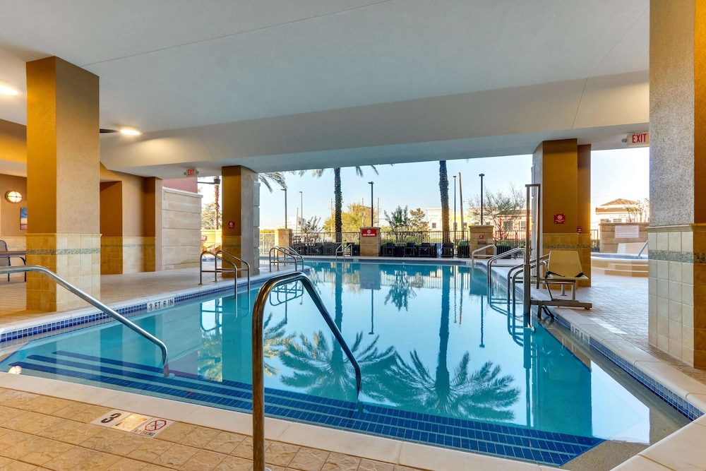 Drury Inn & Suites near Universal Orlando Resort - zdjęcie 4