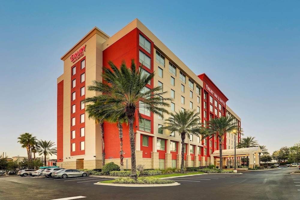 Drury Inn & Suites near Universal Orlando Resort — Hotel building in Orlando, Florida