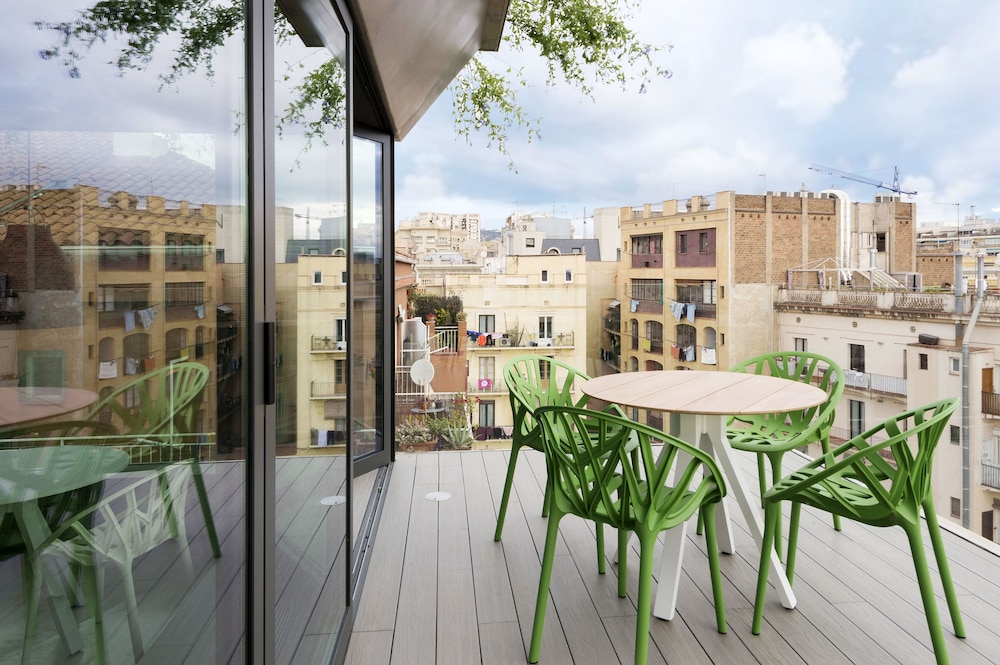 Hotel Rec Barcelona - Adults only — Hotel building in Barcelona, Catalonia