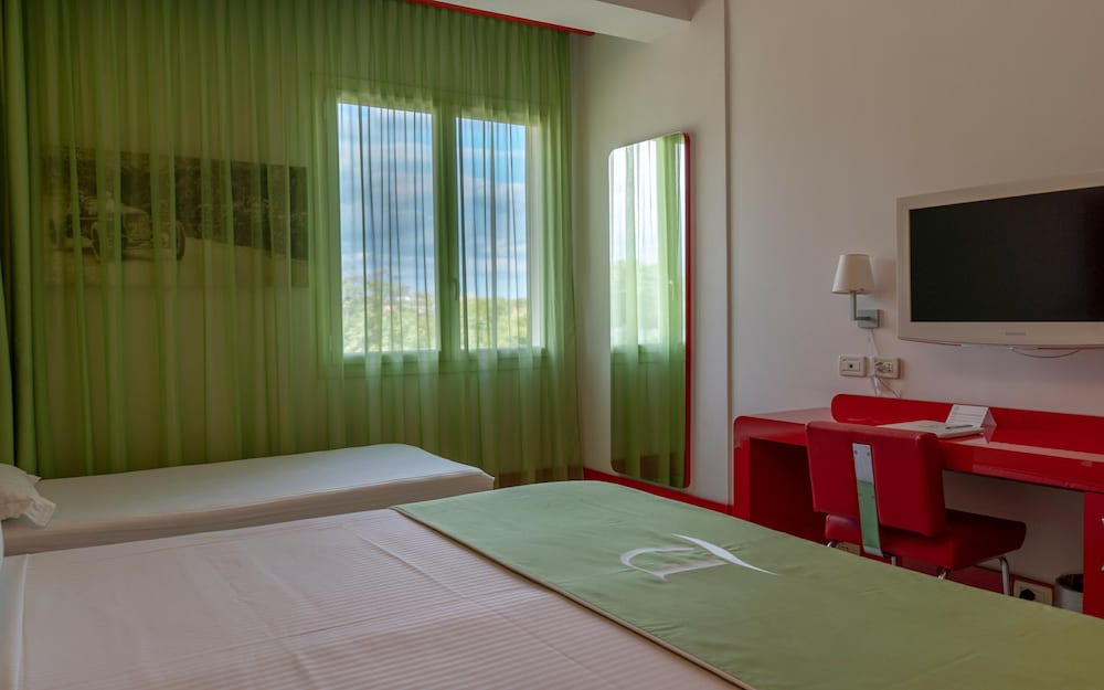 Domina Zagarella Sicily — Hotel rooms in Santa Flavia, Sicily