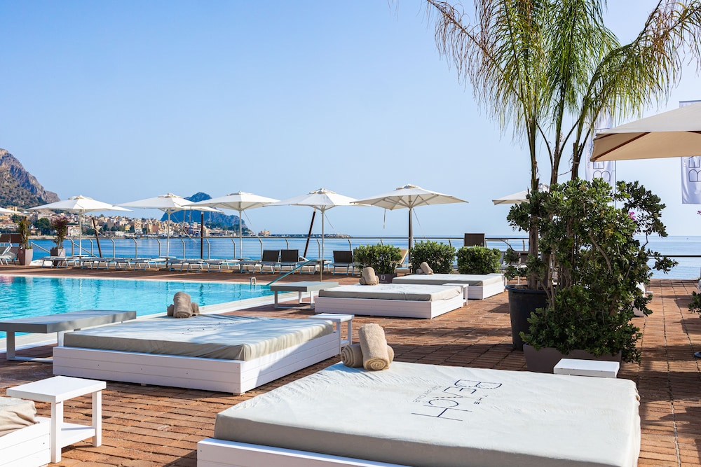 Domina Zagarella Sicily — Swimming pool in Santa Flavia, Sicily