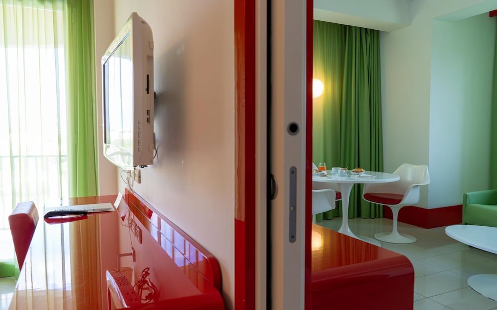 Domina Zagarella Sicily — Hotel rooms in Santa Flavia, Sicily