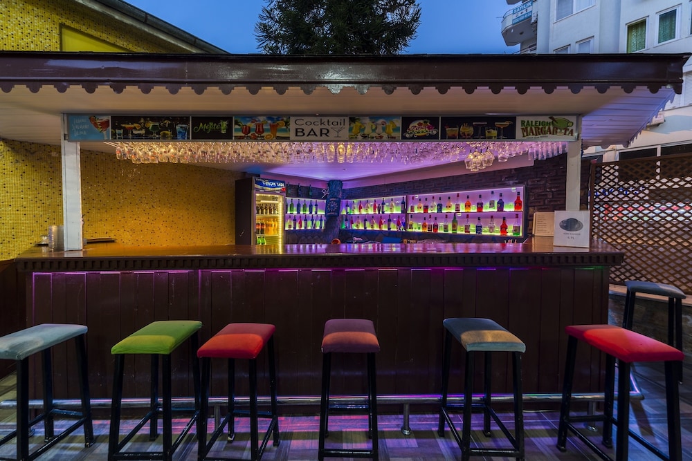 Wasa Hotel — Restaurant & bars in Alanya
