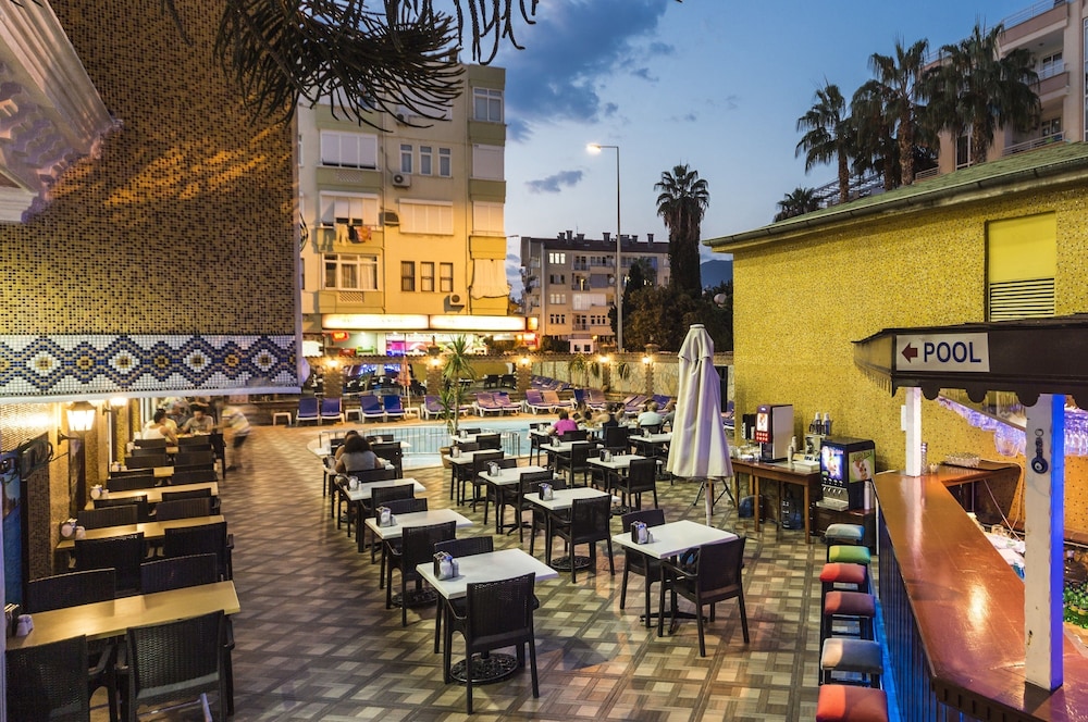Wasa Hotel — Restaurant & bars in Alanya