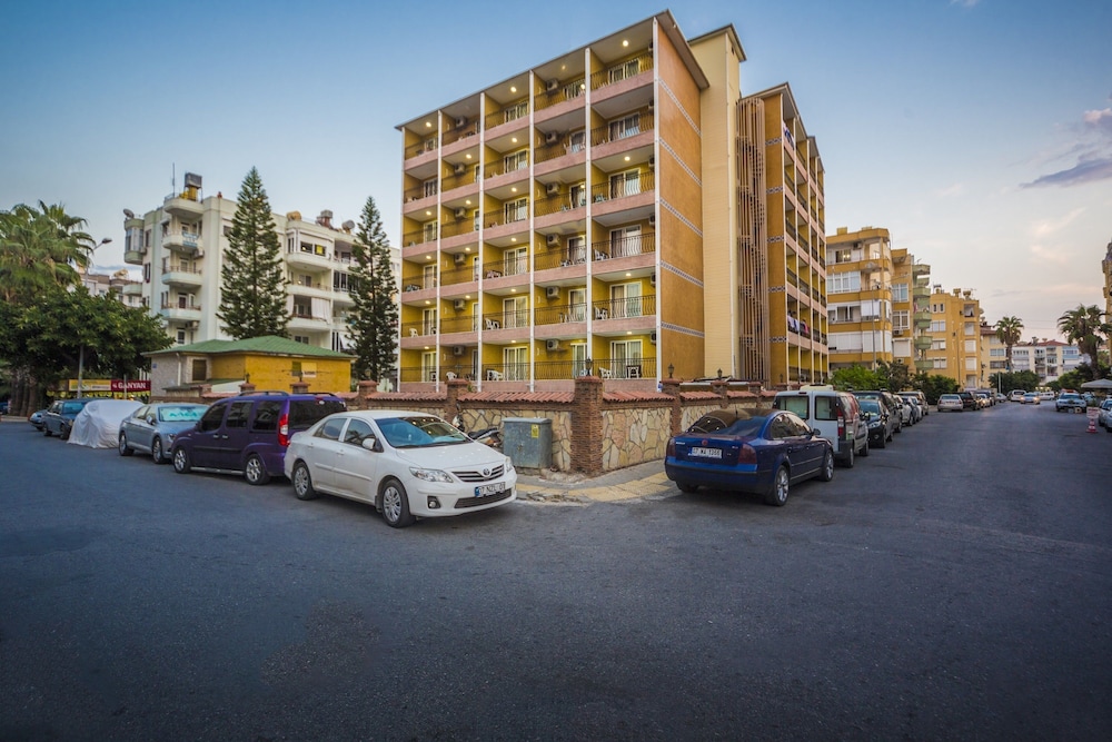 Wasa Hotel — Hotel building in Alanya