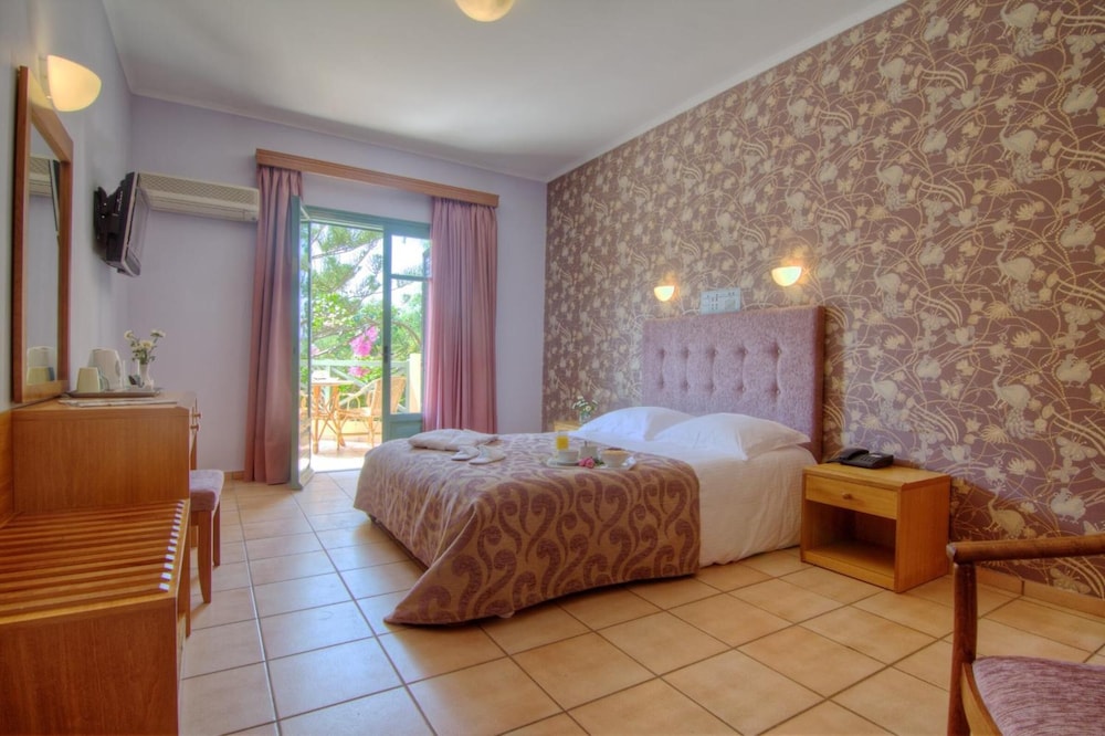 Solimar Ruby — Hotel rooms in Malia