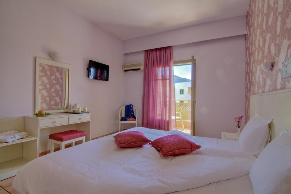 Solimar Ruby — Hotel rooms in Malia