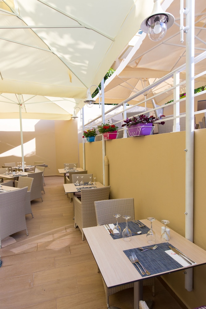 Solimar Ruby — Restaurant & bars in Malia