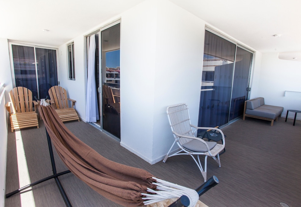 Coral Suites & Spa — Hotel rooms in Playa de las Americas, Canary Islands