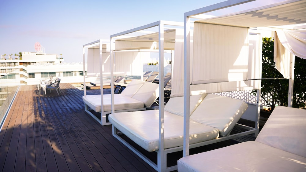 Coral Suites & Spa — Spa in Playa de las Americas, Canary Islands
