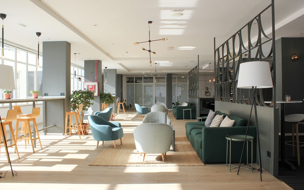 Coral Suites & Spa — Hotel building in Playa de las Americas, Canary Islands