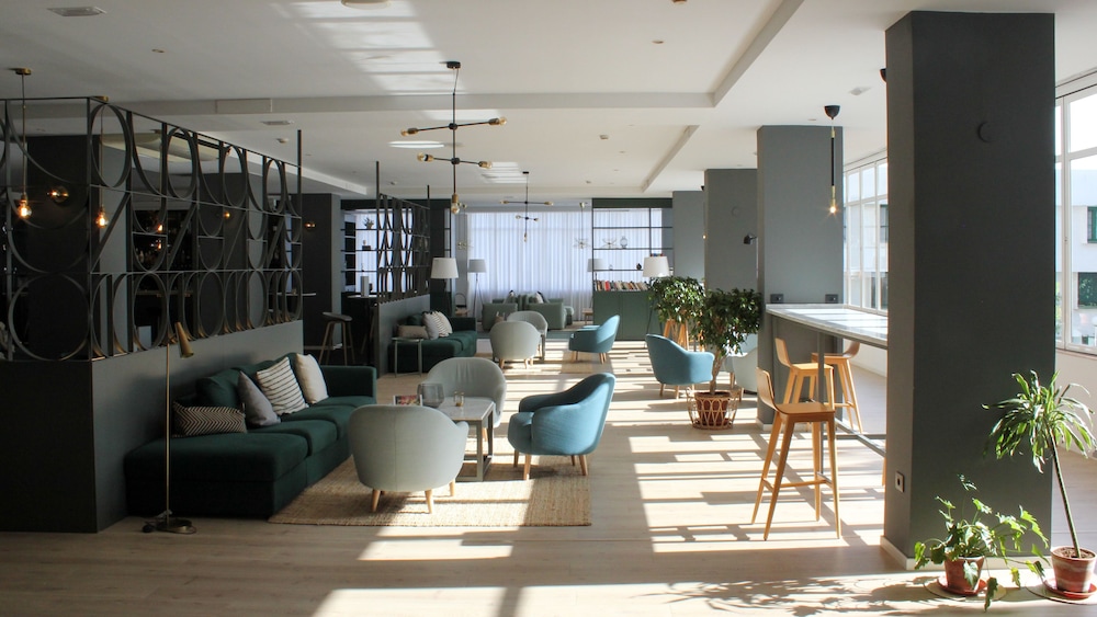 Coral Suites & Spa — Restaurant & bars in Playa de las Americas, Canary Islands