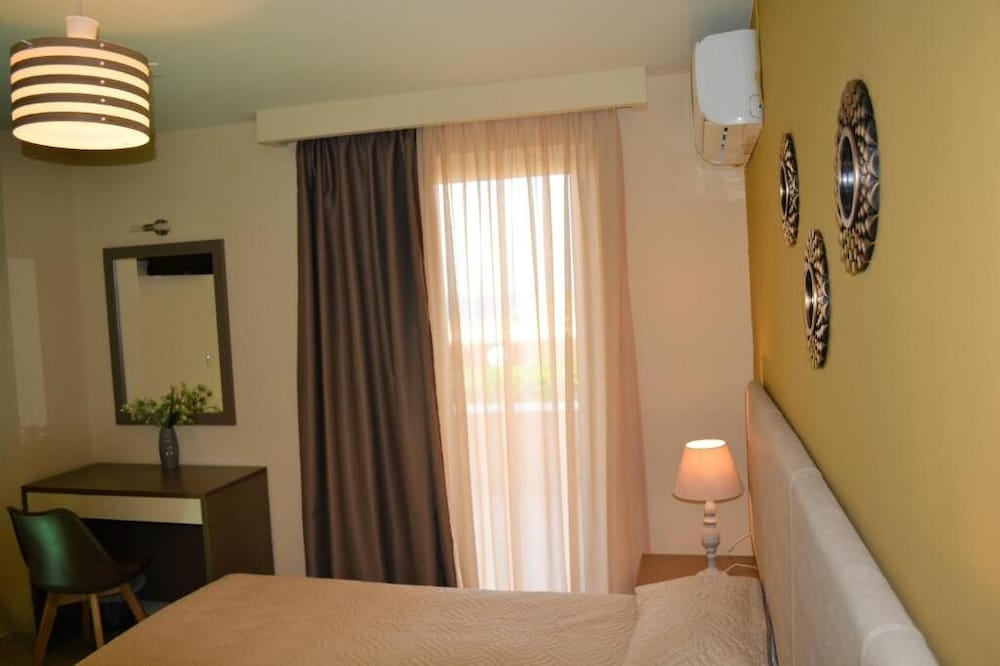 Eurohotel Theo Hotel — Hotel rooms in Chania