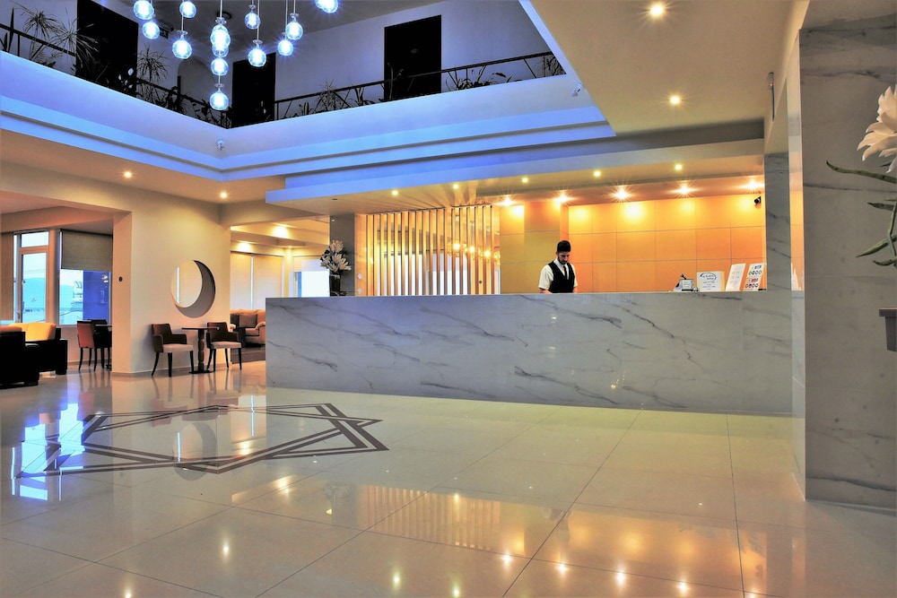 Eurohotel Theo Hotel — Hotel building in Chania
