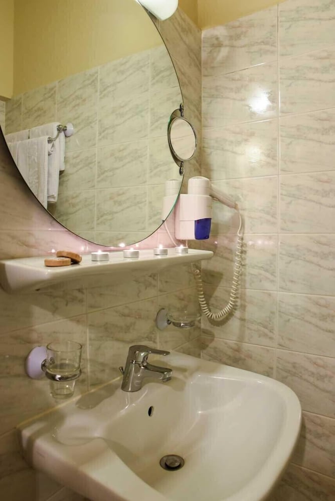 Eurohotel Theo Hotel — Hotel rooms in Chania