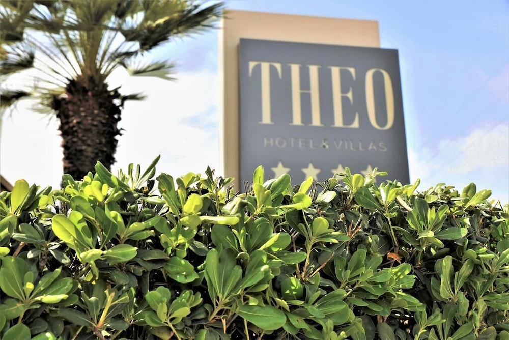 Eurohotel Theo Hotel — Hotel building in Chania