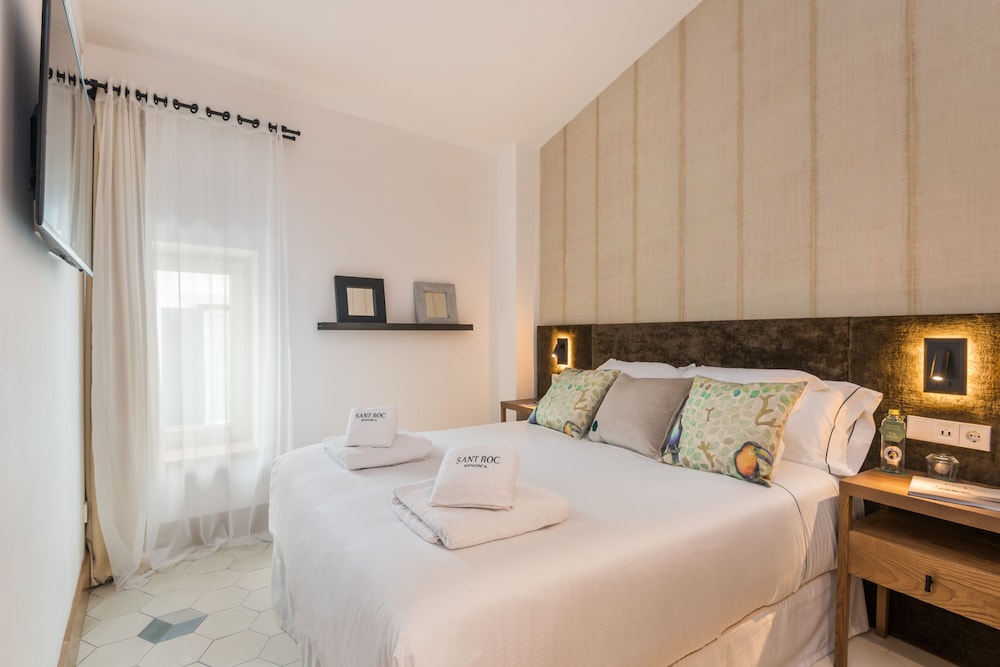 Boutique Hotel Sant Roc & Spa — Hotel rooms in Mahon, Balearic Islands