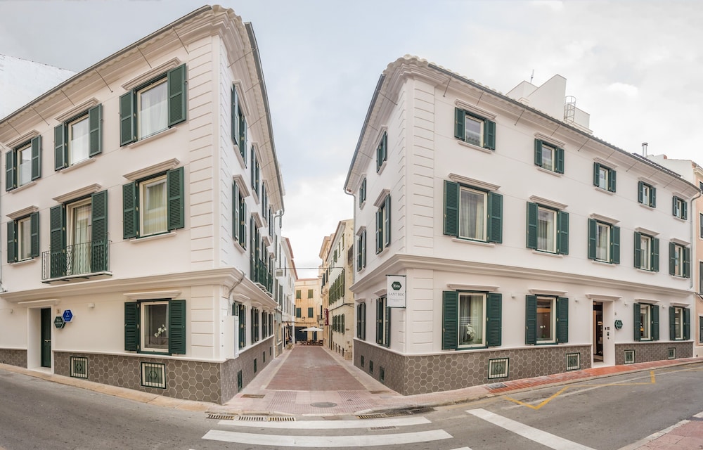 Boutique Hotel Sant Roc & Spa — Hotel building in Mahon, Balearic Islands