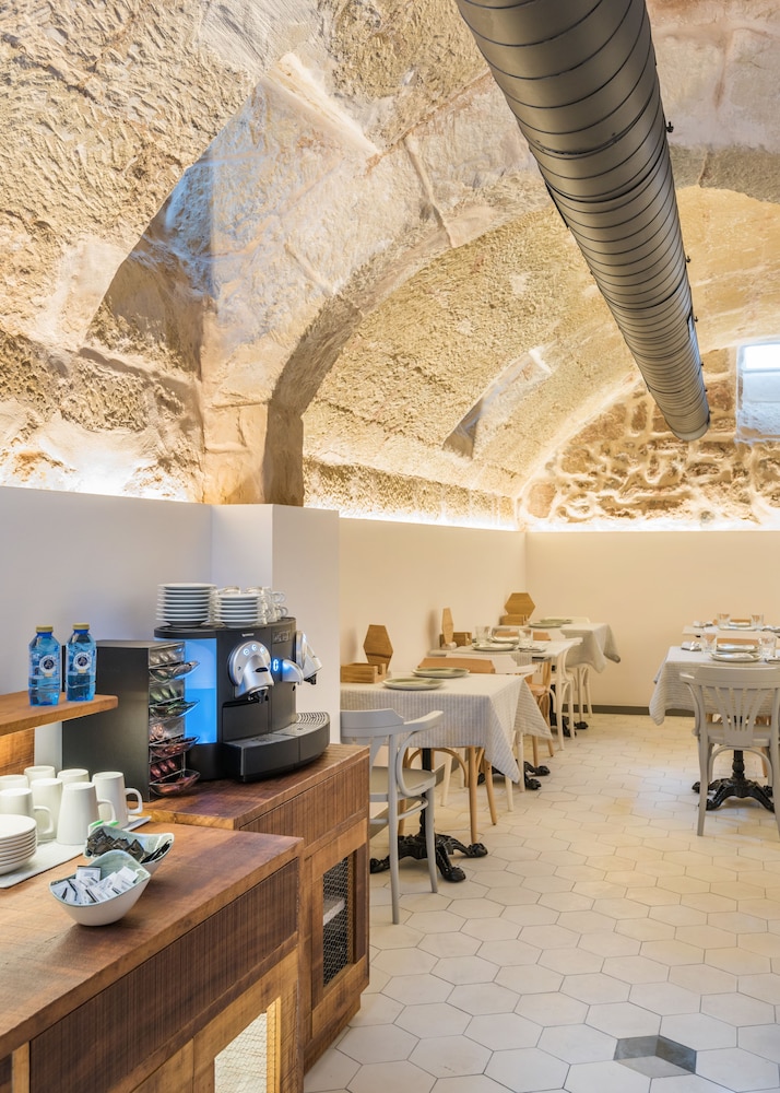 Boutique Hotel Sant Roc & Spa — Restaurant & bars in Mahon, Balearic Islands