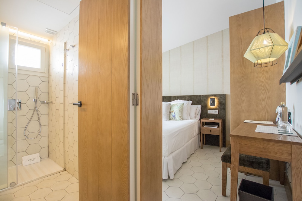 Boutique Hotel Sant Roc & Spa — Hotel rooms in Mahon, Balearic Islands