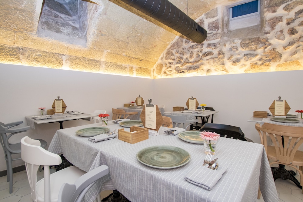 Boutique Hotel Sant Roc & Spa — Restaurant & bars in Mahon, Balearic Islands