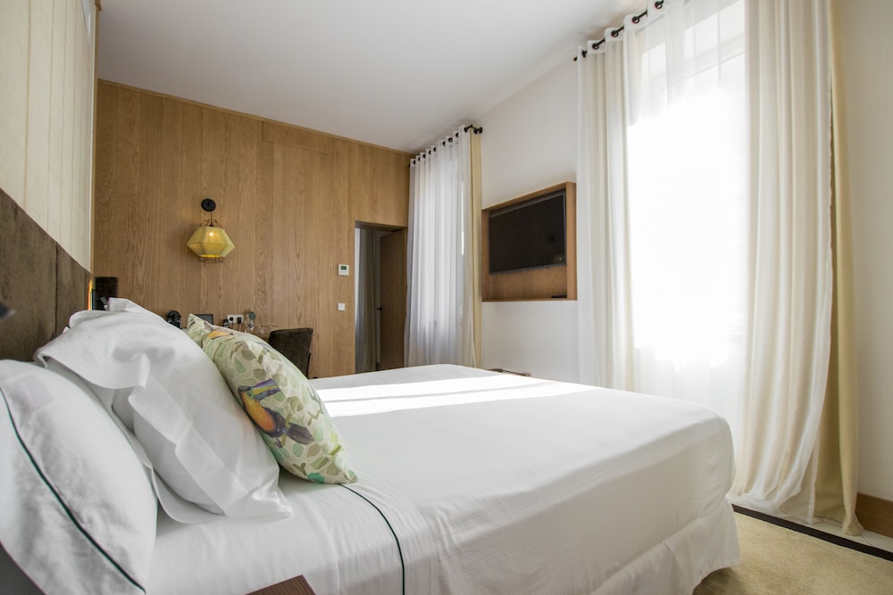 Boutique Hotel Sant Roc & Spa — Hotel rooms in Mahon, Balearic Islands