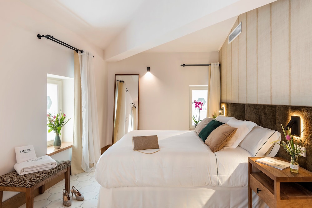 Boutique Hotel Sant Roc & Spa — Hotel rooms in Mahon, Balearic Islands