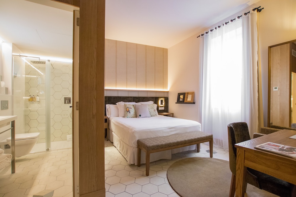 Boutique Hotel Sant Roc & Spa — Hotel rooms in Mahon, Balearic Islands