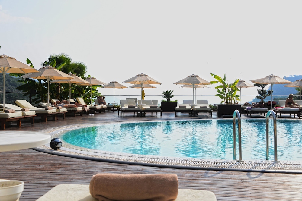 Manaspark Deluxe Hotel — Swimming pool in Fethiye, Mugla