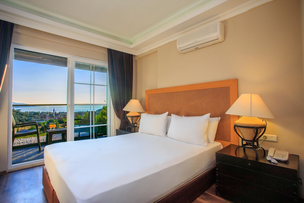 Manaspark Deluxe Hotel — Hotel rooms in Fethiye, Mugla