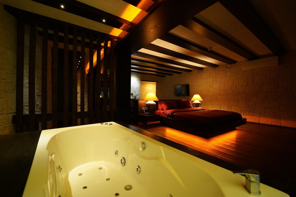 Manaspark Deluxe Hotel — Hotel rooms in Fethiye, Mugla