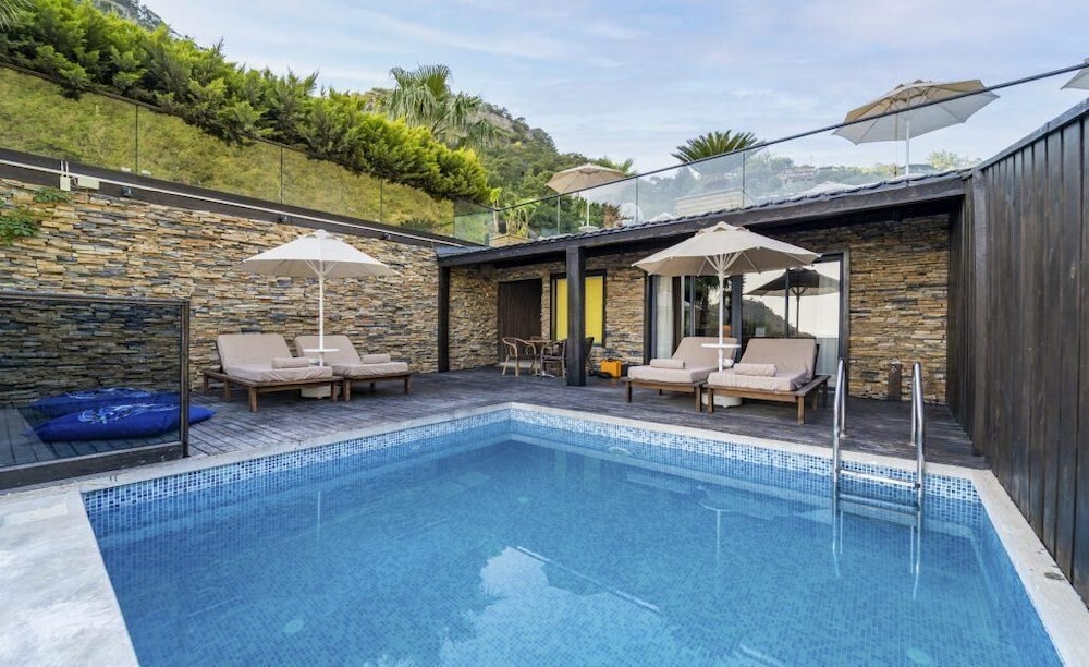 Manaspark Deluxe Hotel — Swimming pool in Fethiye, Mugla