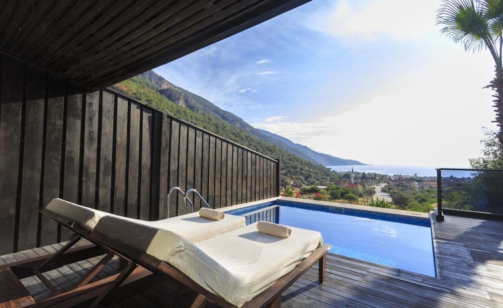 Manaspark Deluxe Hotel — Swimming pool in Fethiye, Mugla